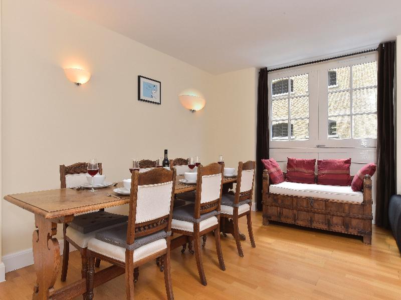 Storm Apartments Лондон Екстериор снимка